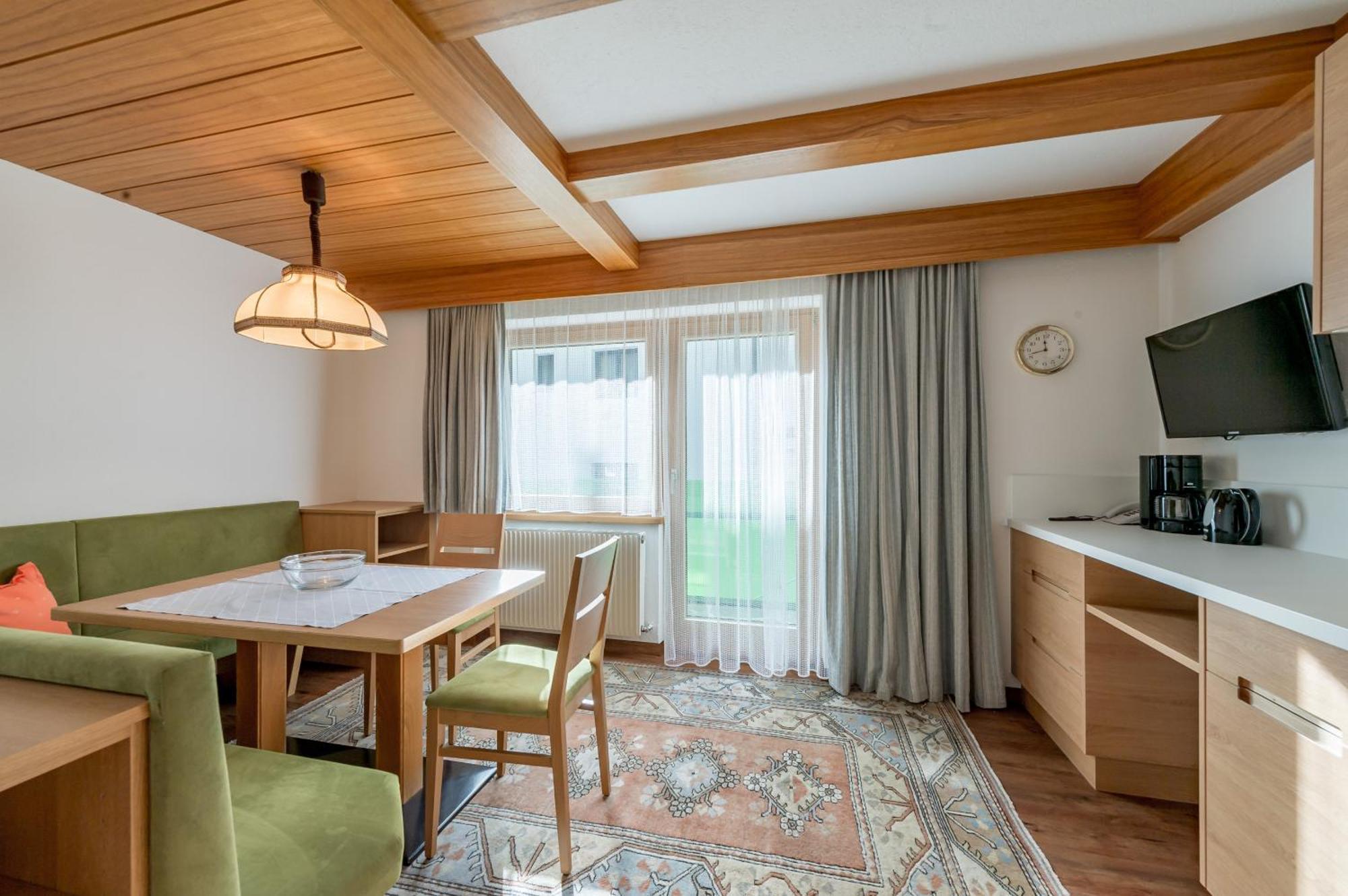 Apart Hotel Garni Wieser Solden Exterior photo