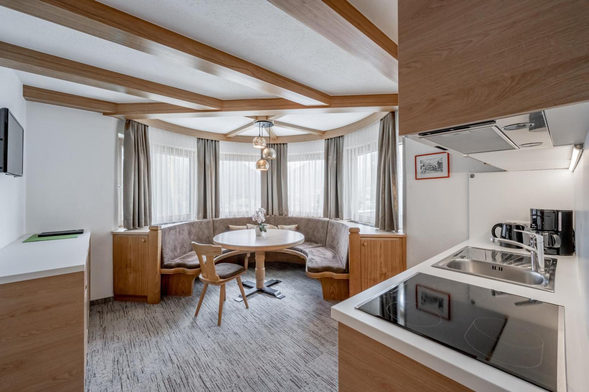 Apart Hotel Garni Wieser Solden Exterior photo